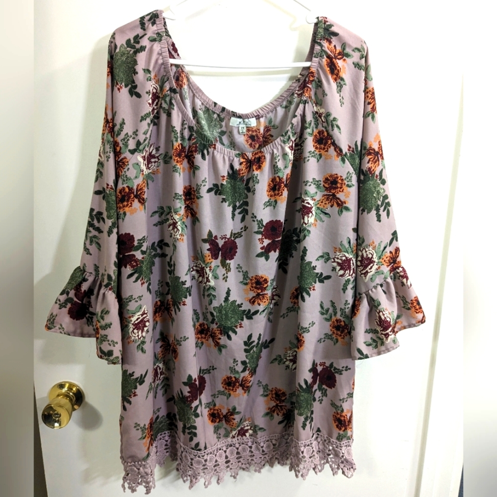 MPH Collection floral blouse